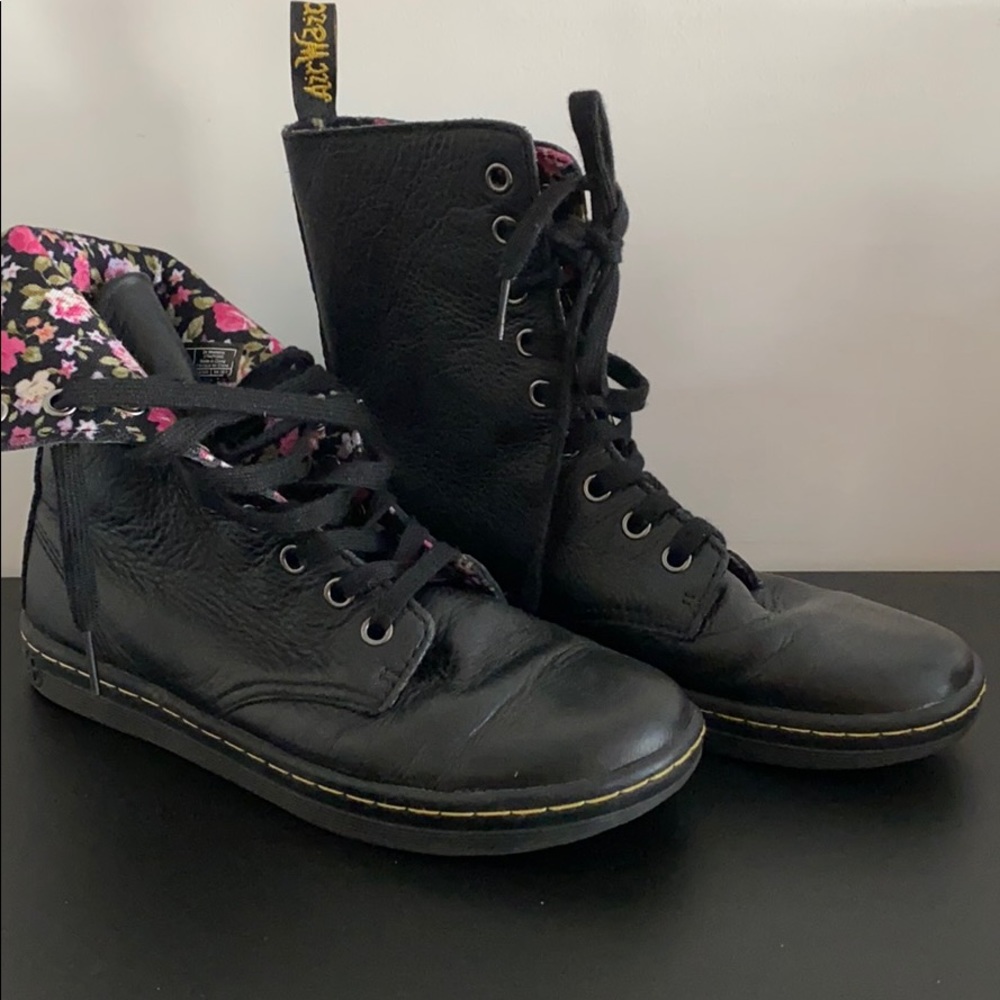 Dr. Martens Stratford boot
